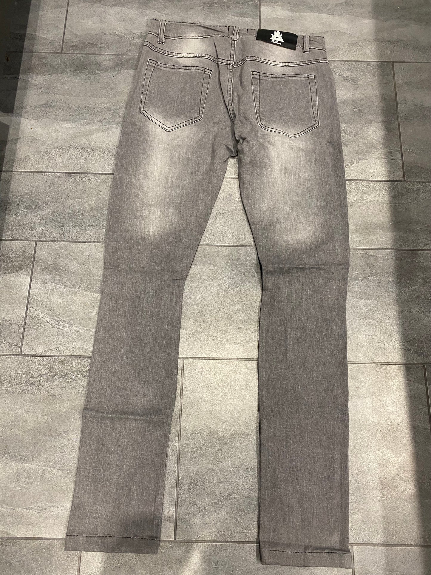 Men’s grey slim fit ripped jeans red