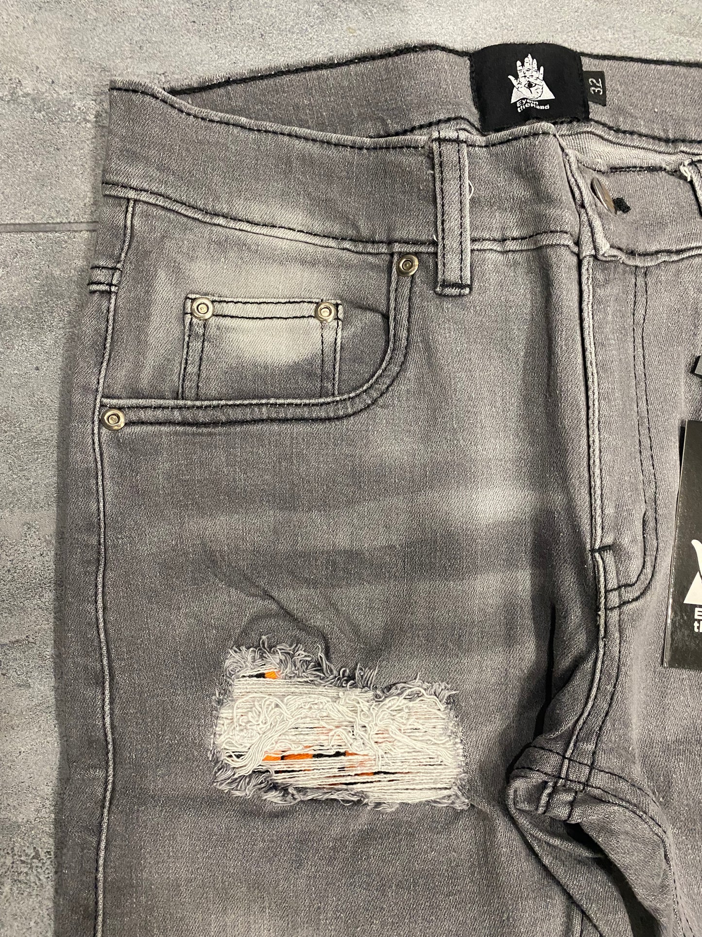 Men’s grey slim fit ripped jeans